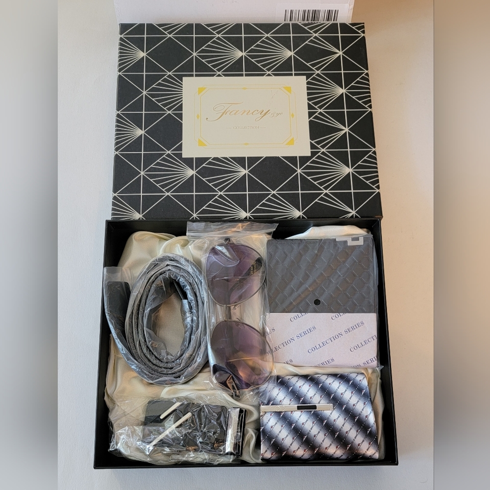 Men's Fancy 4pc Gift Set with Sunglasses, Belt, Wallet, Tie & Gift Box